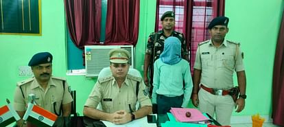 Gaya News: Teacher molested student, took her to the terrace and then started doing dirty acts