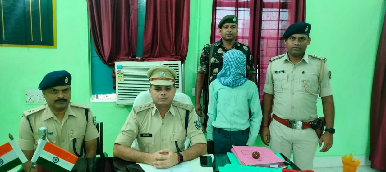 Gaya News: Teacher molested student, took her to the terrace and then started doing dirty acts