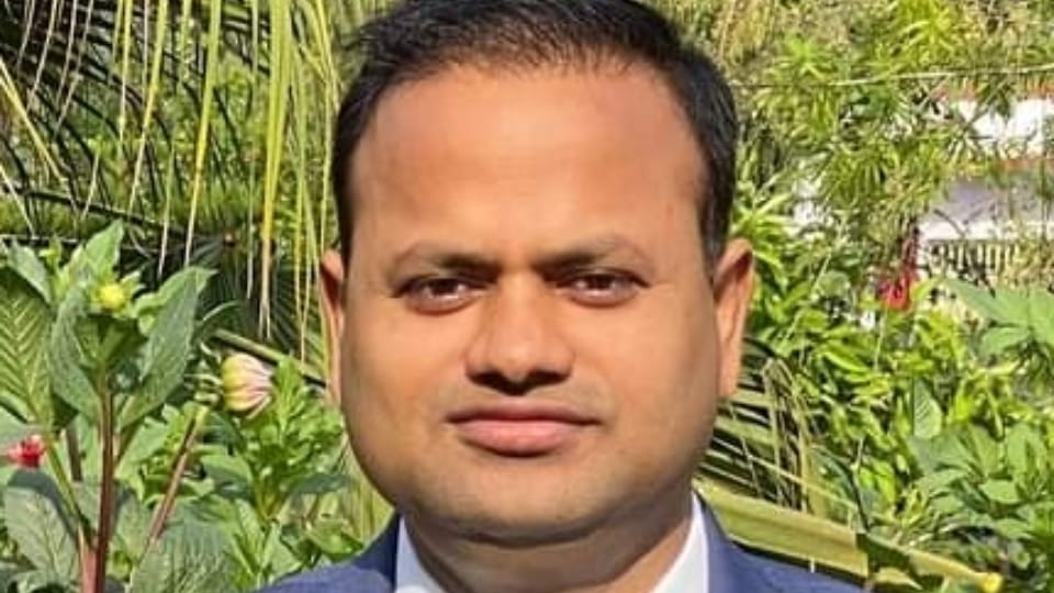 IAS Ravindra Kumar take charge as DM bareilly