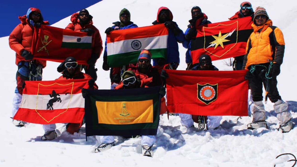 Army 2nd Jat Battalion team hoisted tricolor after successfully climbing Mount Jogin in Gangotri Himalayas