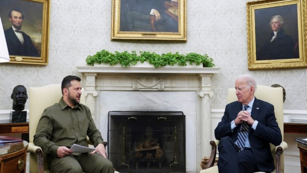 Biden reaffirms support to Ukraine as government shutdown is narrowly averted
