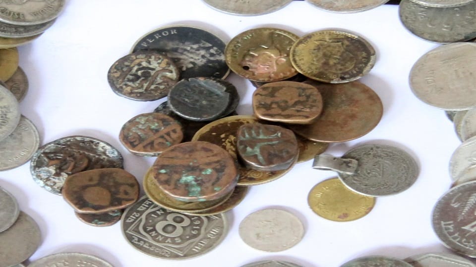 Delhi: In the digital age, old coins are introducing us to history.