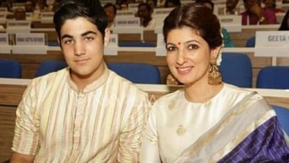 Twinkle Khanna Feels Offended As Son Aarav Refuses To Share His Password Says I Am 21 Not 12