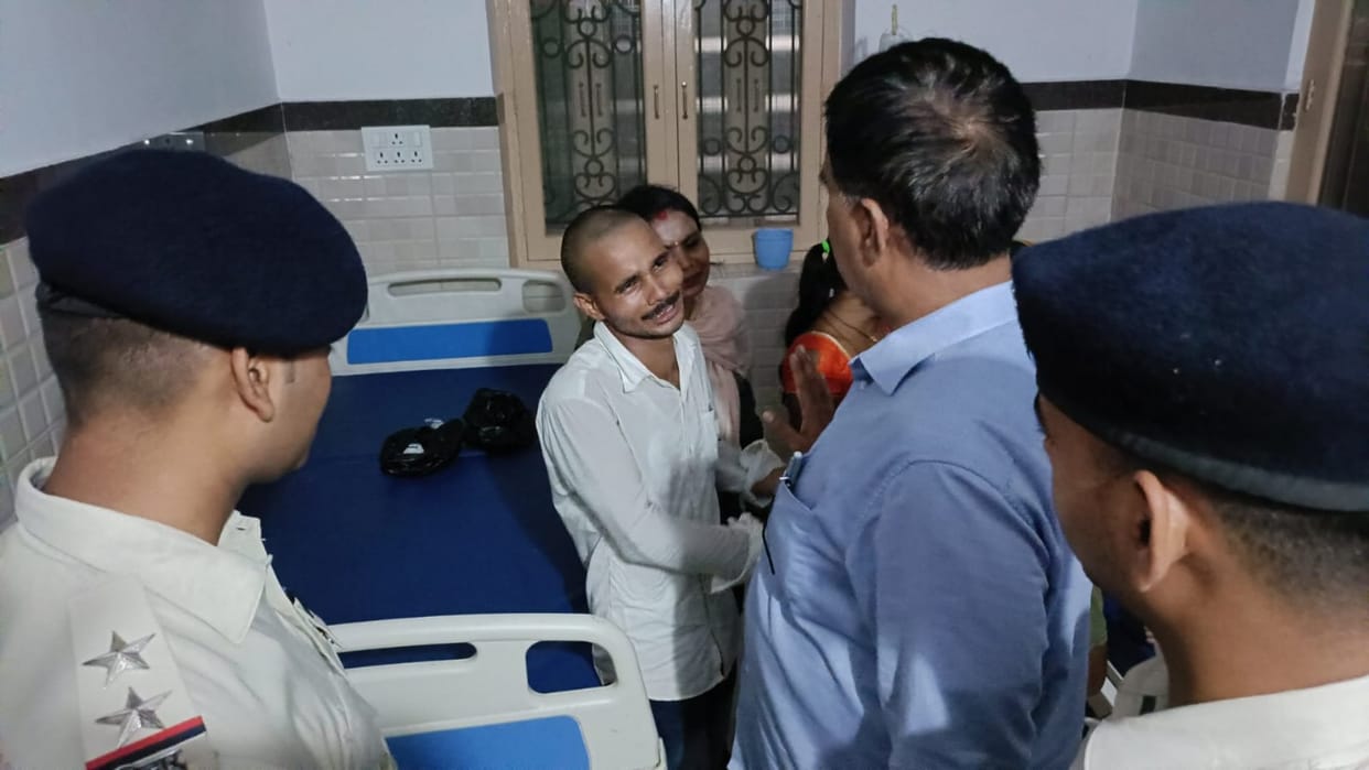 After death of a woman undergoing treatment in Sitamarhi, family members vandalized hospital
