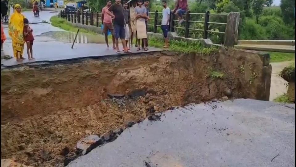 Life disrupted due to rain in Ambikapur