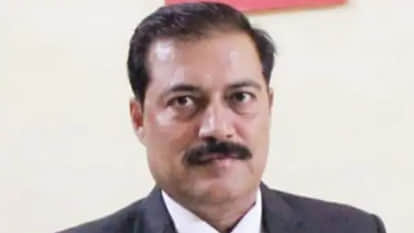 MP Election 2023: Transfer of two IPS Vijay Khatri is the new SP of guna