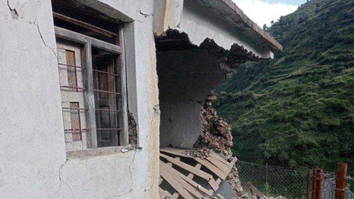 4 earthquakes shake Nepal in an hour; tremors in north India