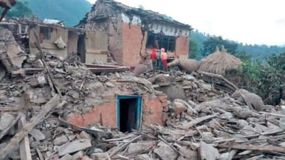 4 earthquakes shake Nepal in an hour; tremors in north India