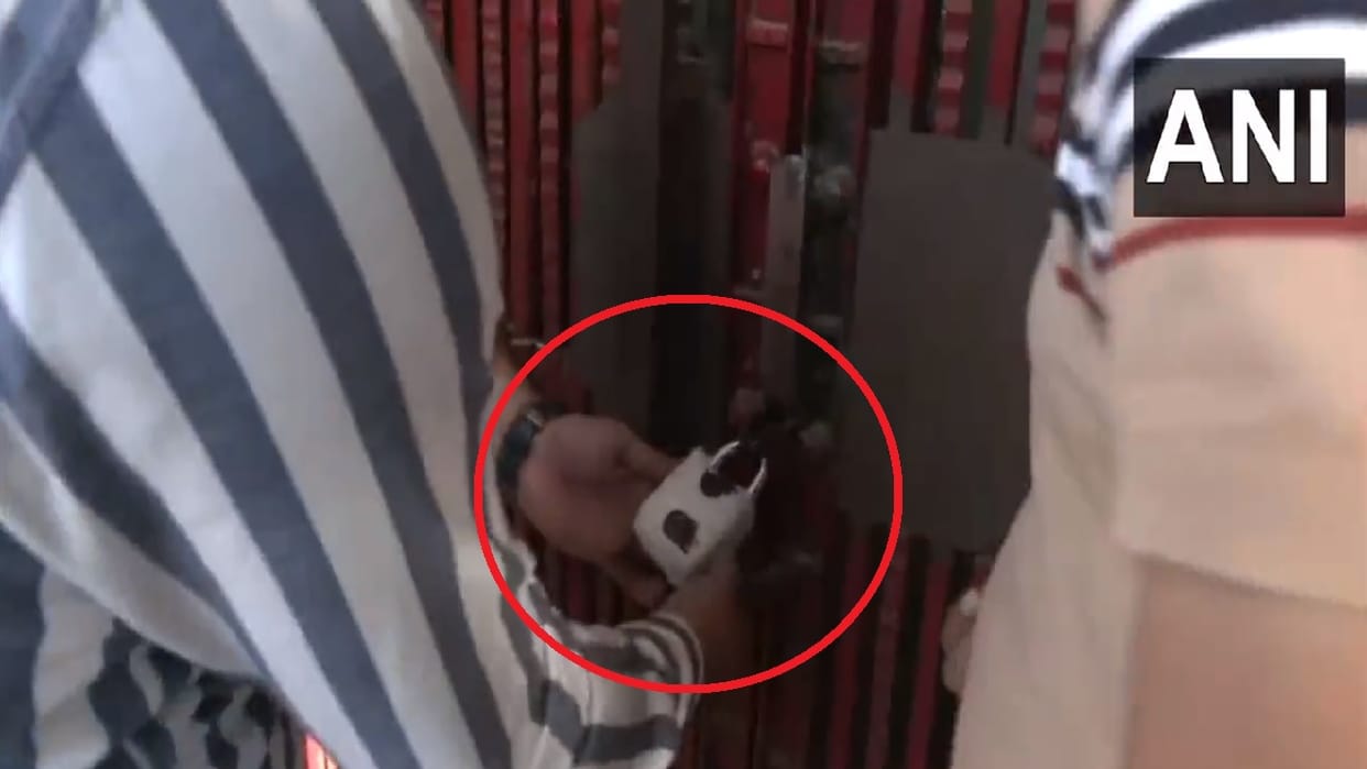 Newsclick Raids Delhi police Special Cell sealed office of Newsclick