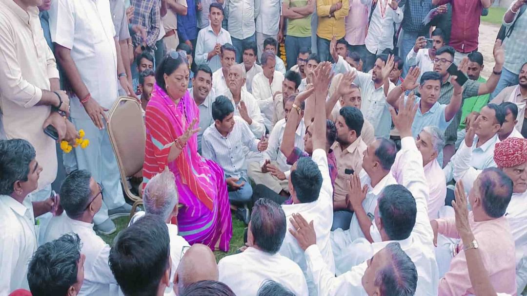 Vasundhara Raje shows political flair in Barmer in Western Rajasthan