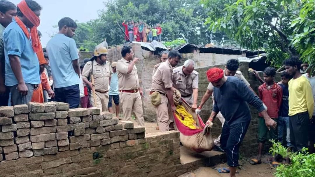 Deoria Murder News: Villagers cried while narrating the horrific scene before their eyes