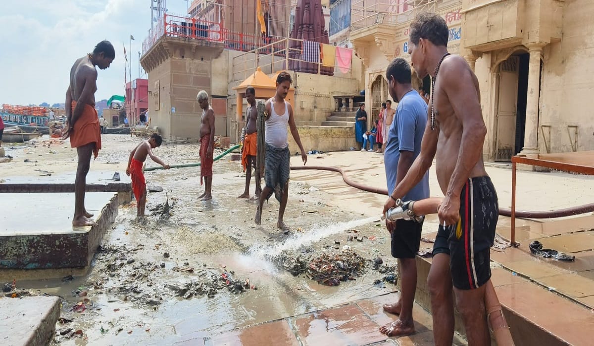Dev Diwali 2023 Cleaning of ghats starts as soon as flood water recedes in varanasi ghats will shine till Chh