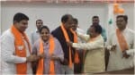 भाजपा में शामिल हुए अकील अहमद और राबिया खान।