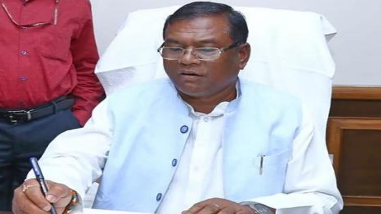 Jabalpur News Union Minister Faggan Singh Kulaste complaint to the District Election Officer