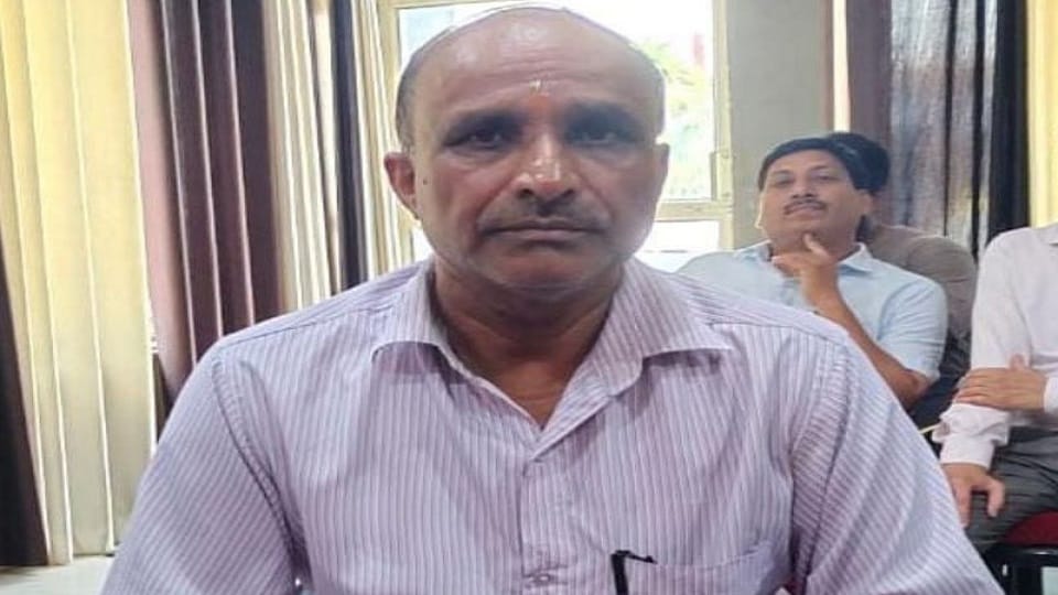 Amin arrested for taking bribe of five thousand rupees in tehsil