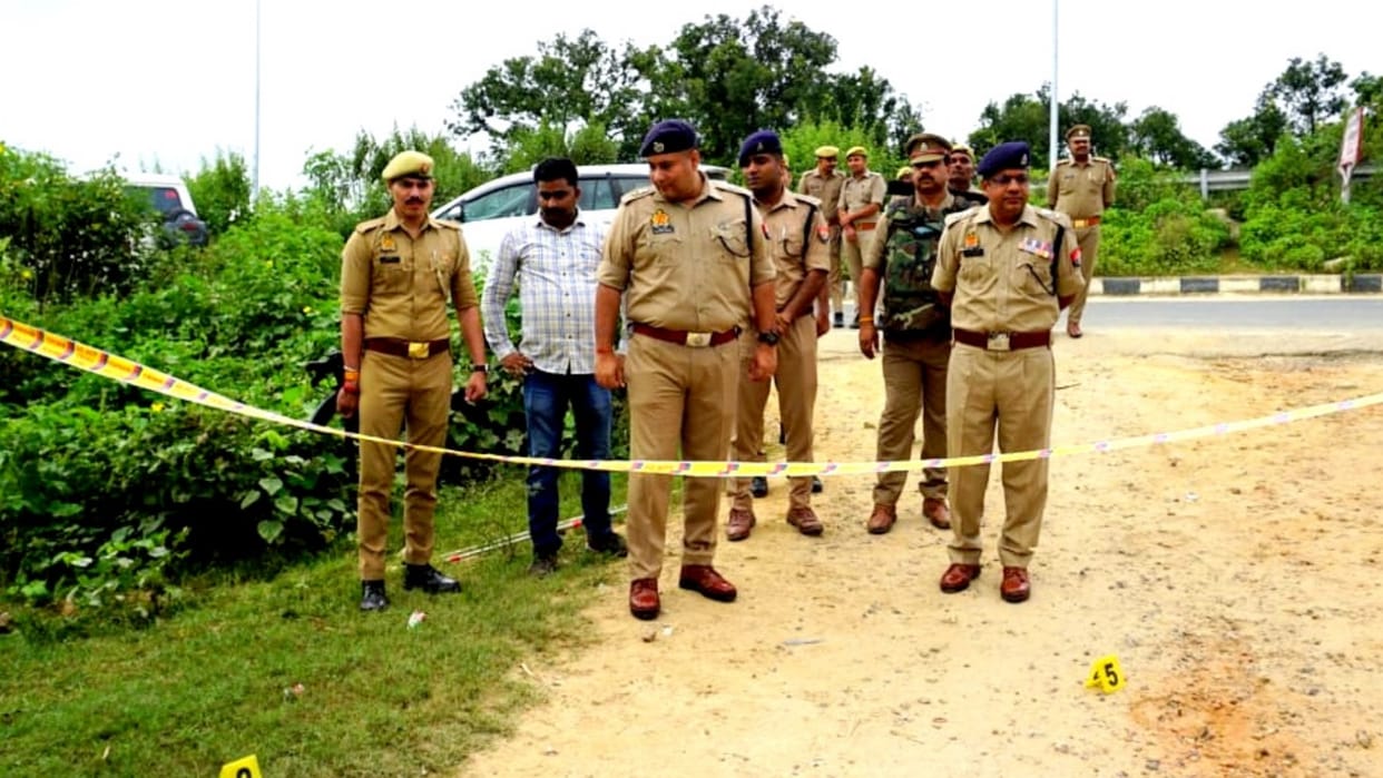 Sadhu yadav injured in a police encounter in Sitapur.