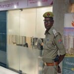 वाराणसी के विनायक प्लाजा में आयकर का छापा