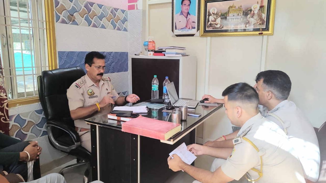 brothel racket going on in hotels busted in una himachal, police rescue two girls