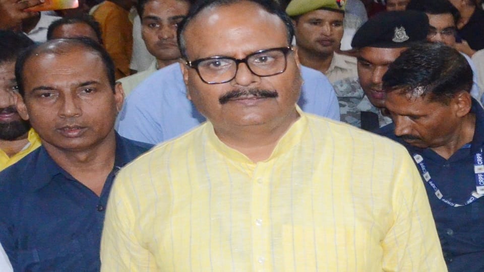 UP News: Budget released for ten government hospitals and five medical colleges