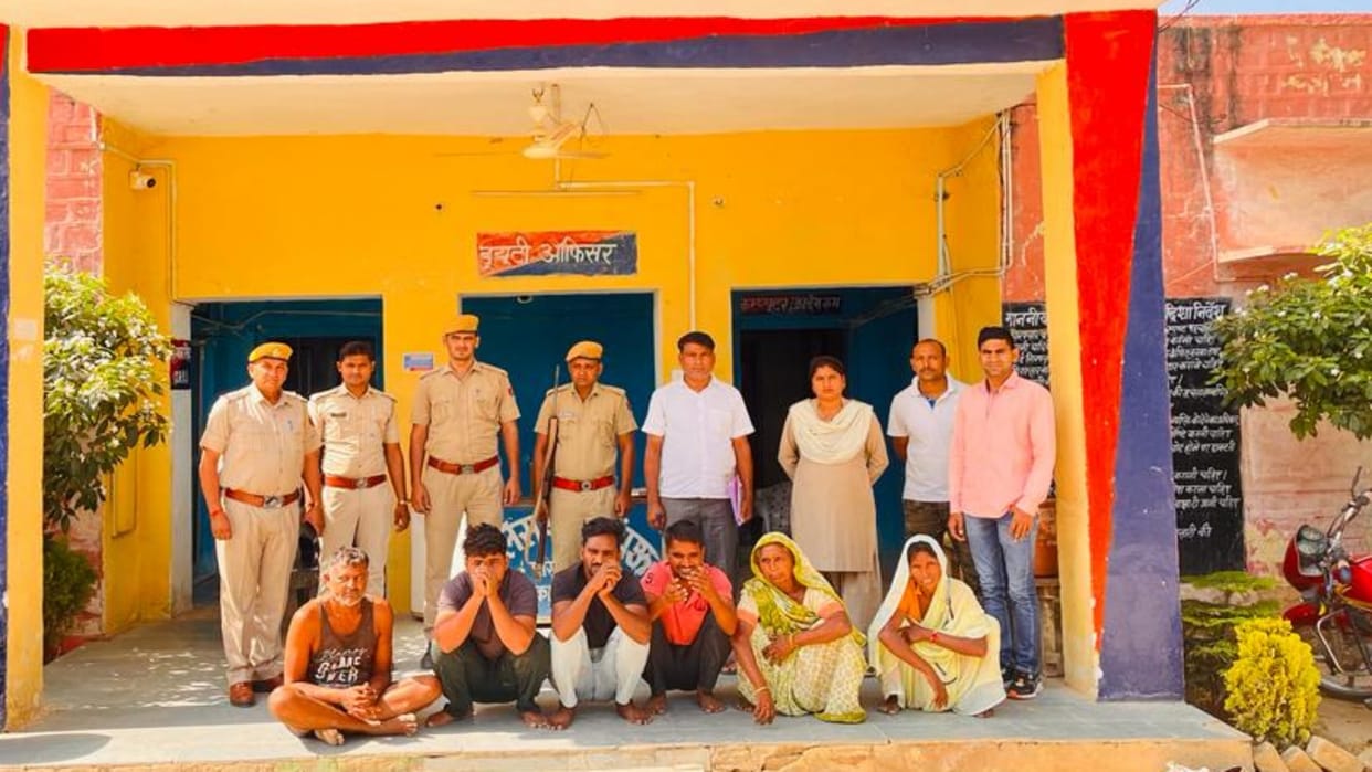 Dholpur Crime Two women and many other liquor mafia arrested