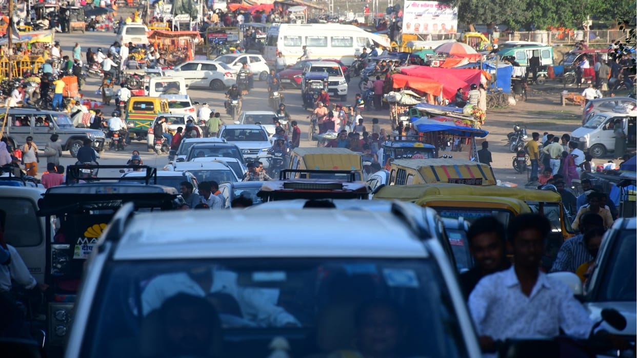 Movement of school vehicles and ambulances will not be affected during diversion.