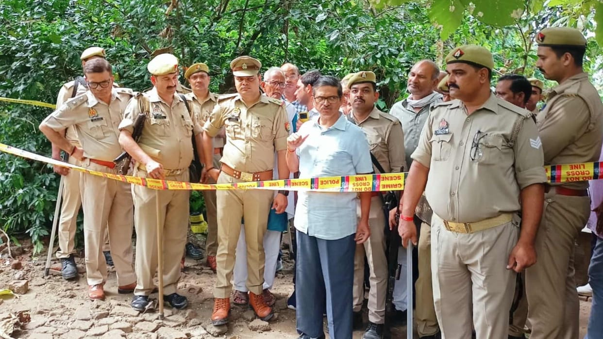 four people of same family were murdered for supremacy In 1998