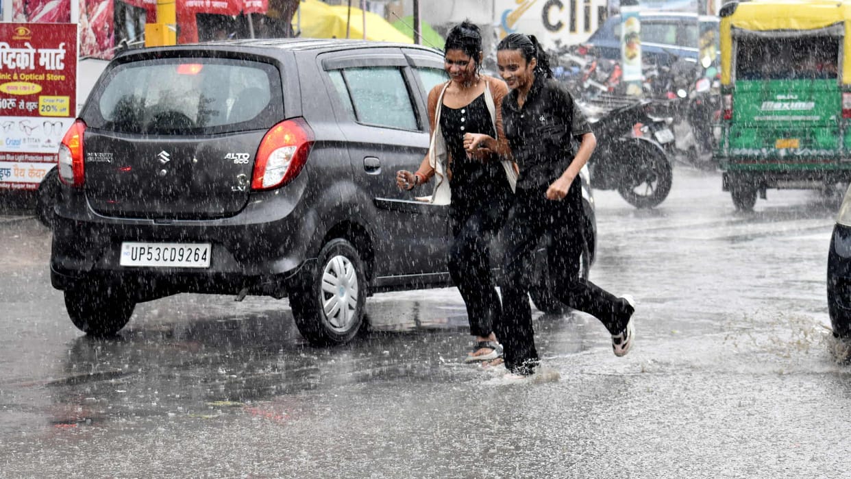 Gorakhpur weather condition Rain increases coolness