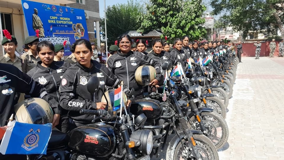 CRPF Women Bike Expedition: Bike rally of CRPF women personnel reached Jammu grand welcome at Parade College