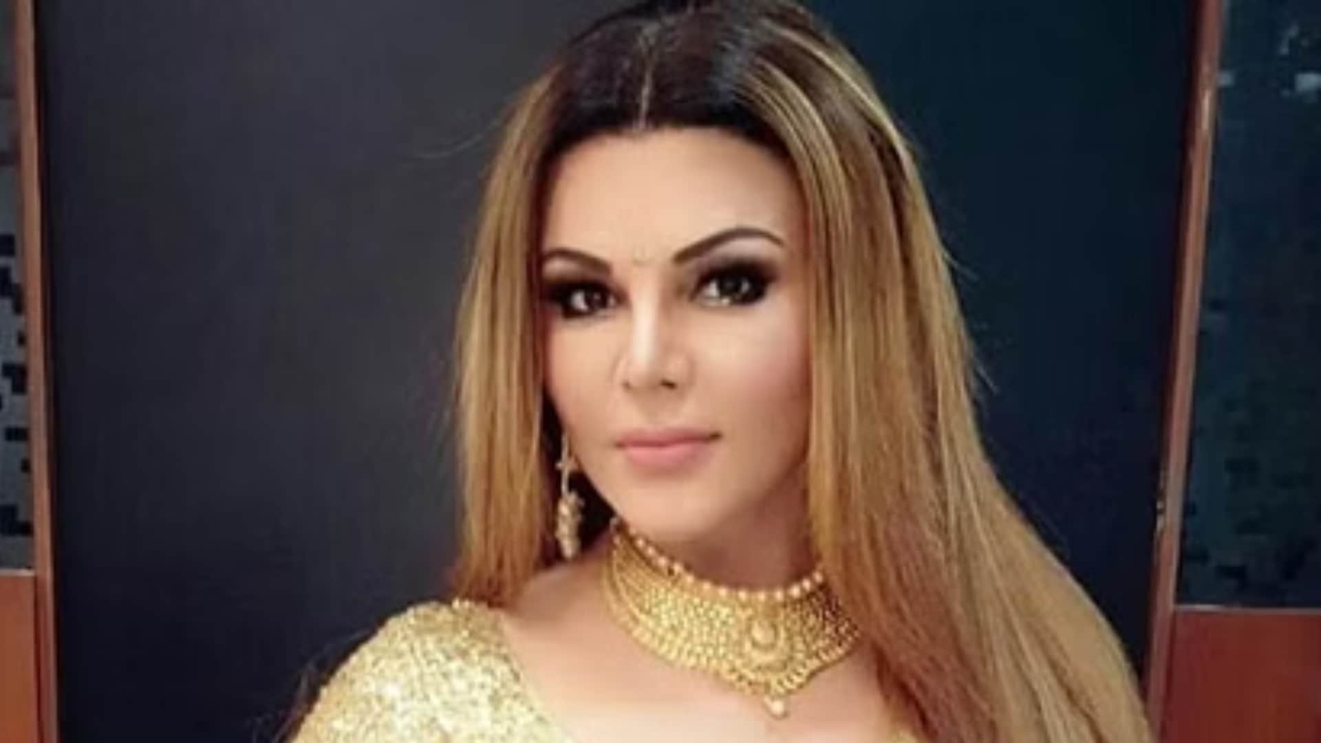 These Stars Famous on Social Media Urfi Javed to Orry Rakhi Sawant Poonam Pandey