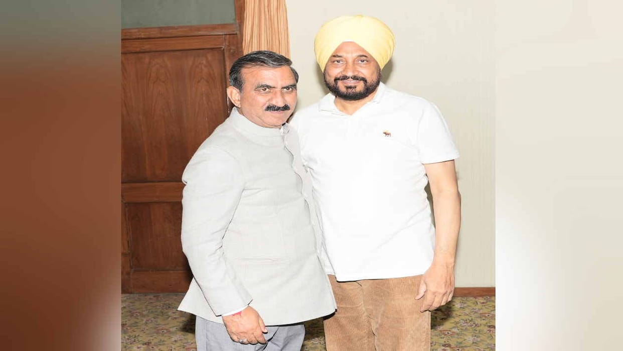Former Punjab CM Channi met cm Sukhwinder Singh Sukhu