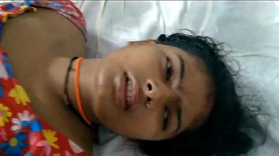 woman consumed poison and gave to her five year old son in Shahjahanpur