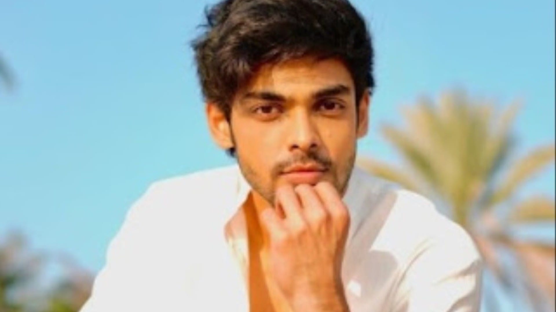 Dono Fresh Faces Kanikka Kapur Rohan Khurana Poojan Chhabra Aditya Nanda Manik Papneja in Rajveer Deol film