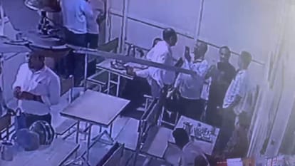two people entered the restaurant and beat up Amin in Bareilly