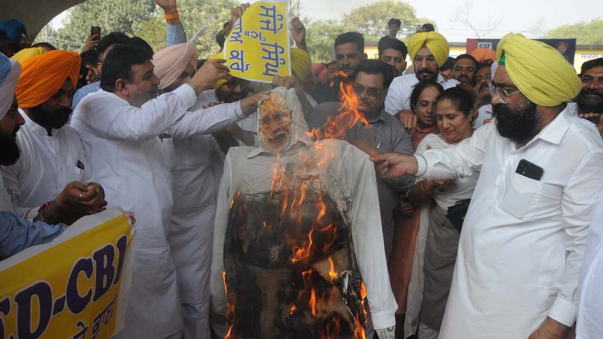 AAP protests across Punjab against arrest of Rajya Sabha MP Sanjay Singh