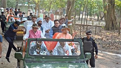 CM Yogi Adityanath did jungle safari in Chuka beach of Pilibhit