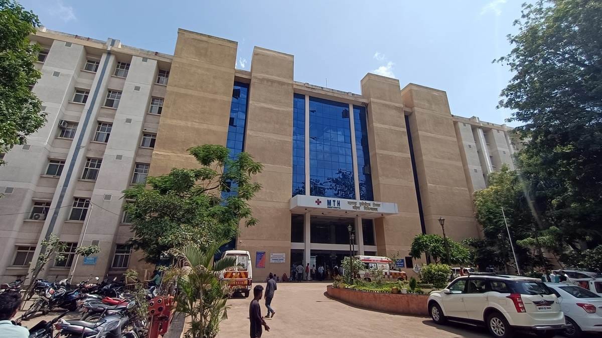 Ujjain rape victim's health is fine, celebrated her birthday in the hospital.