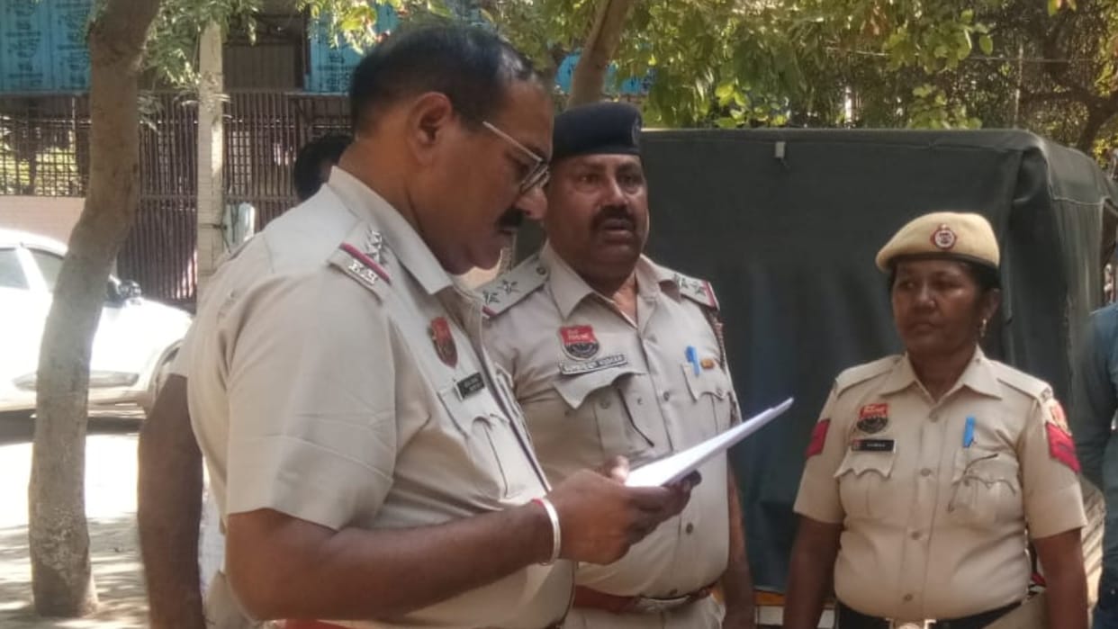 A five year old girl raped in Mahendragarh Near satnali Railway station