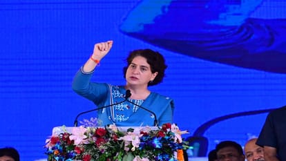 Rajasthan Election: प्रियंका को चुनाव आयोग ने भेजा नोटिस, 30 अक्टूबर तक देना होगा जवाब, जानें क्या है मामला Rajasthan Election: Election Commission sent notice to Priyanka Gandhi