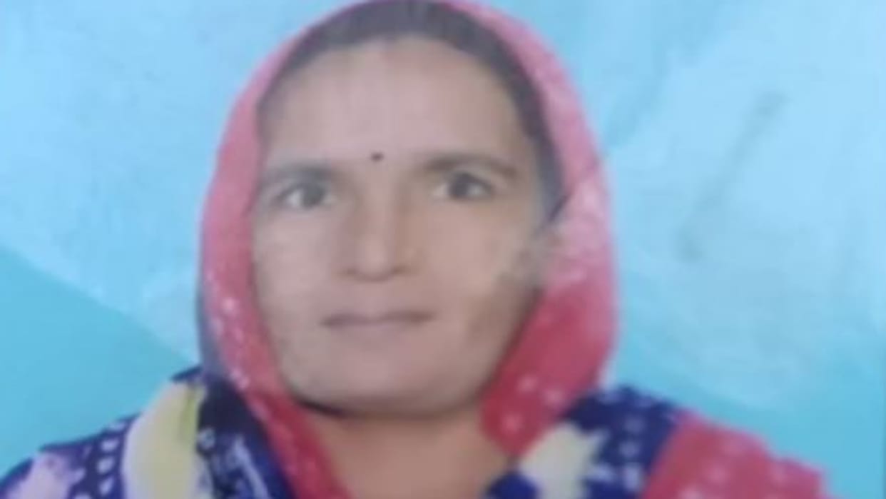 Jhunjhunu News Woman dies due to gas cylinder explosion in Bhuriwas