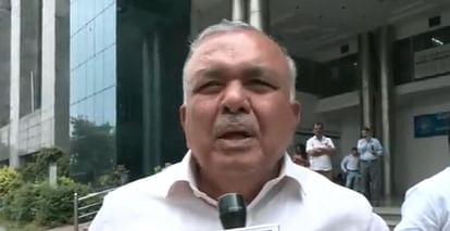 Bengaluru bus stop shelter stolen INR 10 lakh Karnataka Transport Minister Ramalinga Reddy