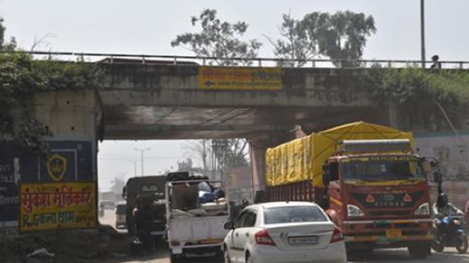 UP: Vehicular movement stopped on Moradabad Sambhal road, highway will remain closed for 30 days
