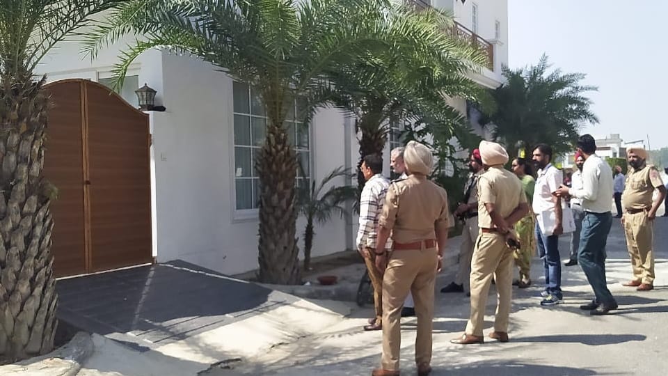Vigilance Team reached house of Manpreet Badal gunman