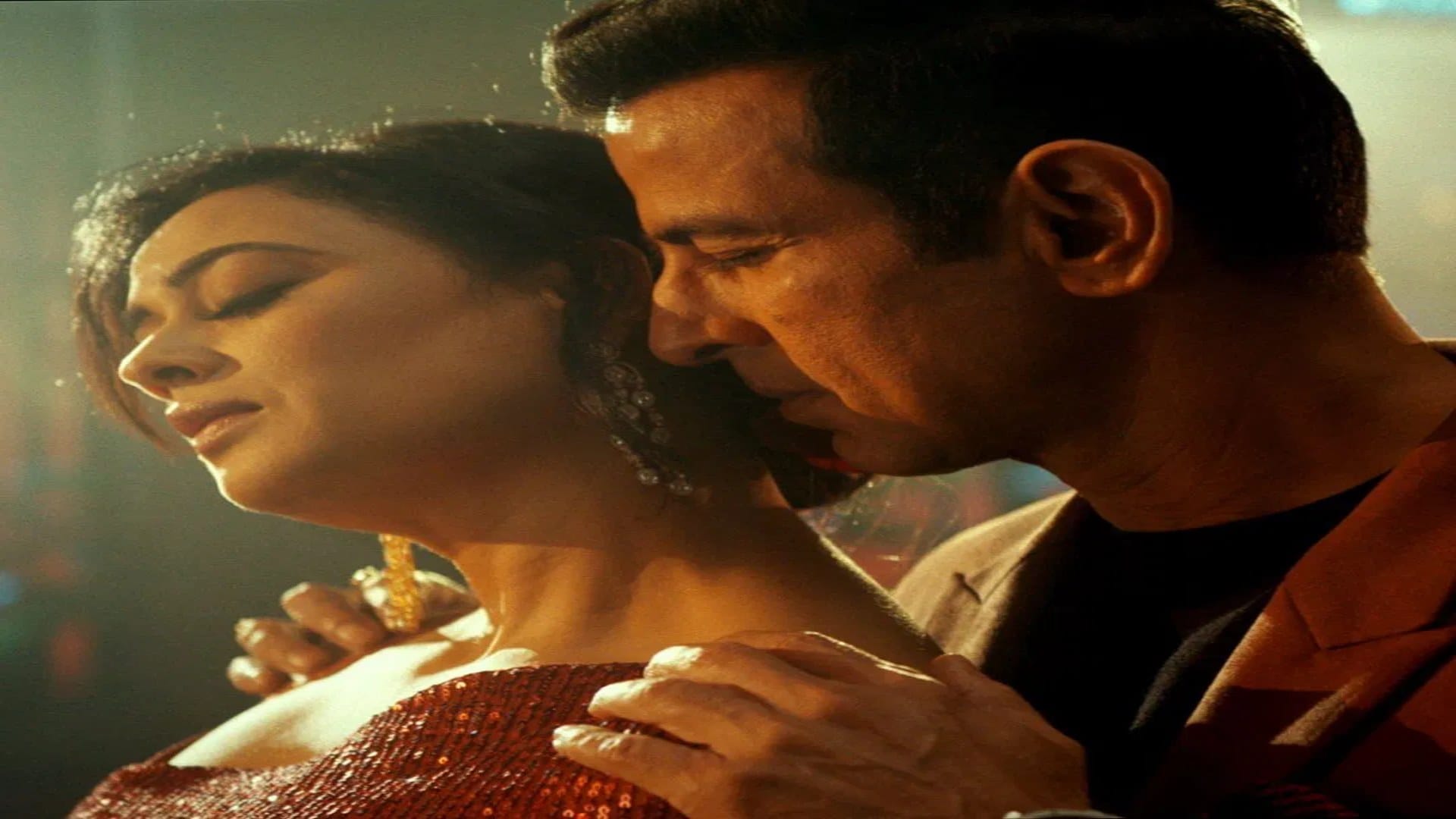 Kasautii Zindagii Kay fame Ronit Roy & Shweta Tiwari became romantic again caption hinting upon a new project