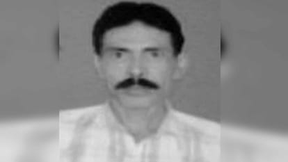 Bullets were fired on Satyaprakash and his family from rifles and pistols.