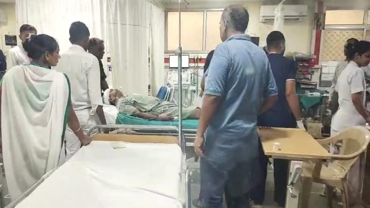 Road Accident Shahpura Collector Tikamchand Bohra injured in road accident head injury