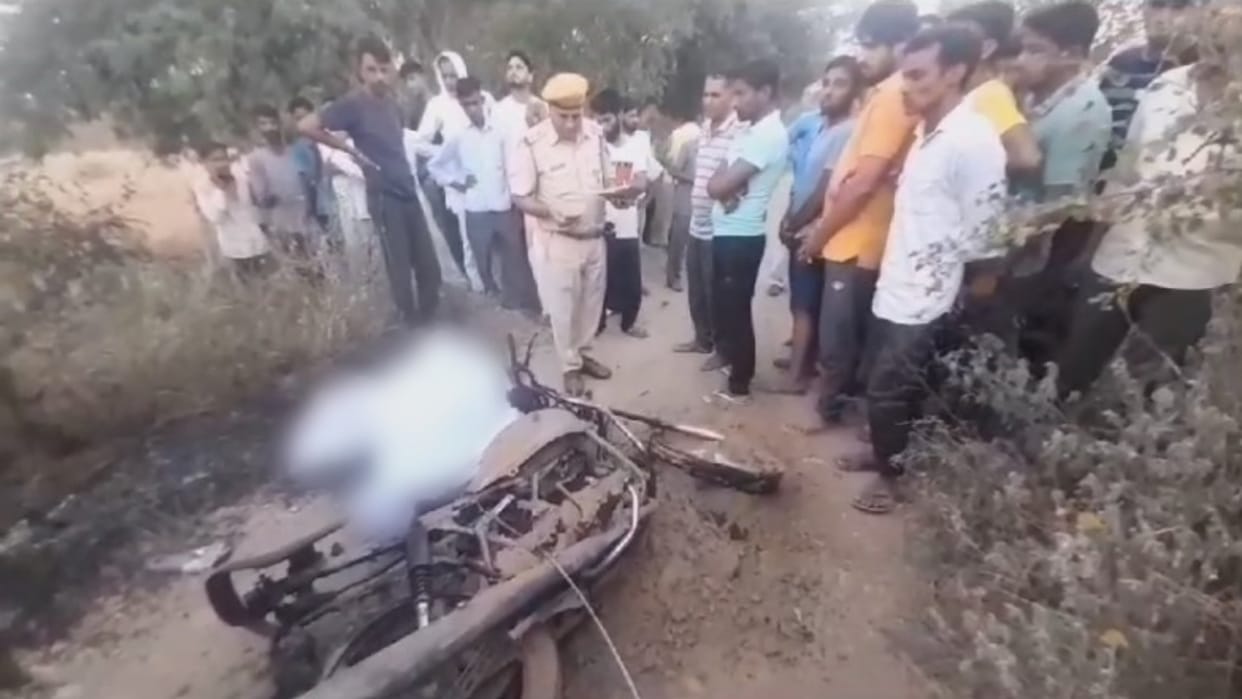 11 thousand KV high tension electric wire fell on moving bike in Jhunjhunu; Boy girl riding bike burnt alive