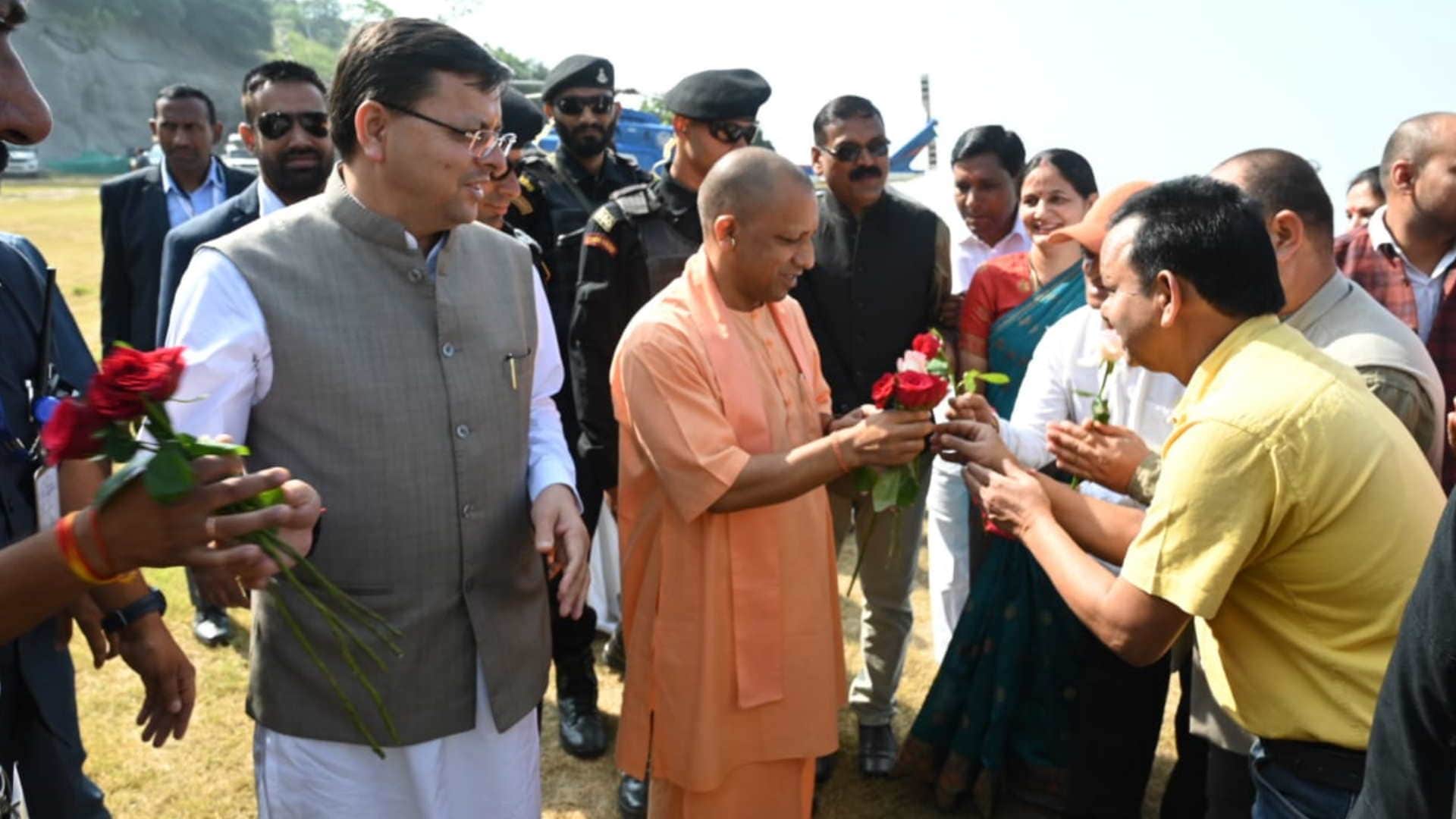 CM Yogi Adityanath visited Badrinath-Kedarnath offered Pitru Tarpan at Brahma Kapal met army personnel at Mana