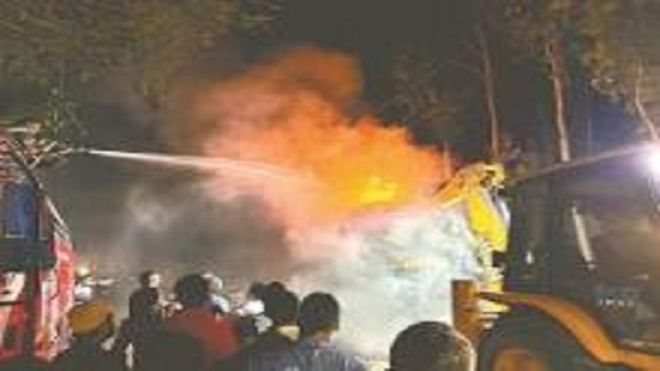 Trolly burn after accident in kelakheda