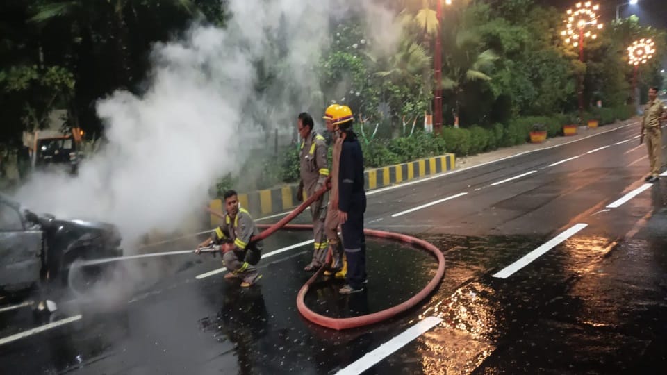 Duster car caught fire late night in Knowledge Park Greater Noida