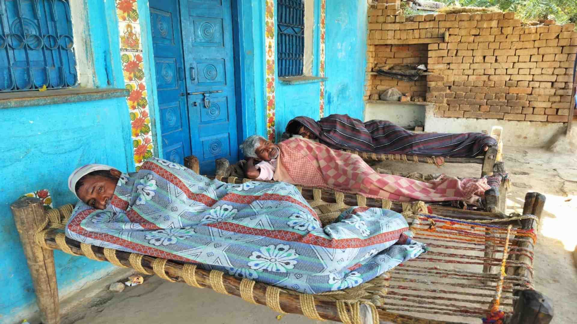 मुरैना के गांव में डेंगू की मार।